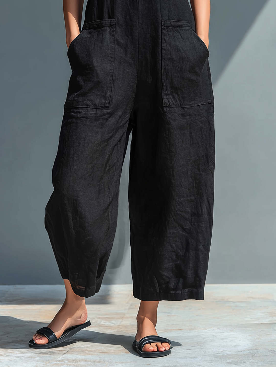 Lino | Sleeveless Jumpsuit with High Collar
